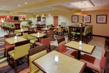 Hotel Hampton 3*