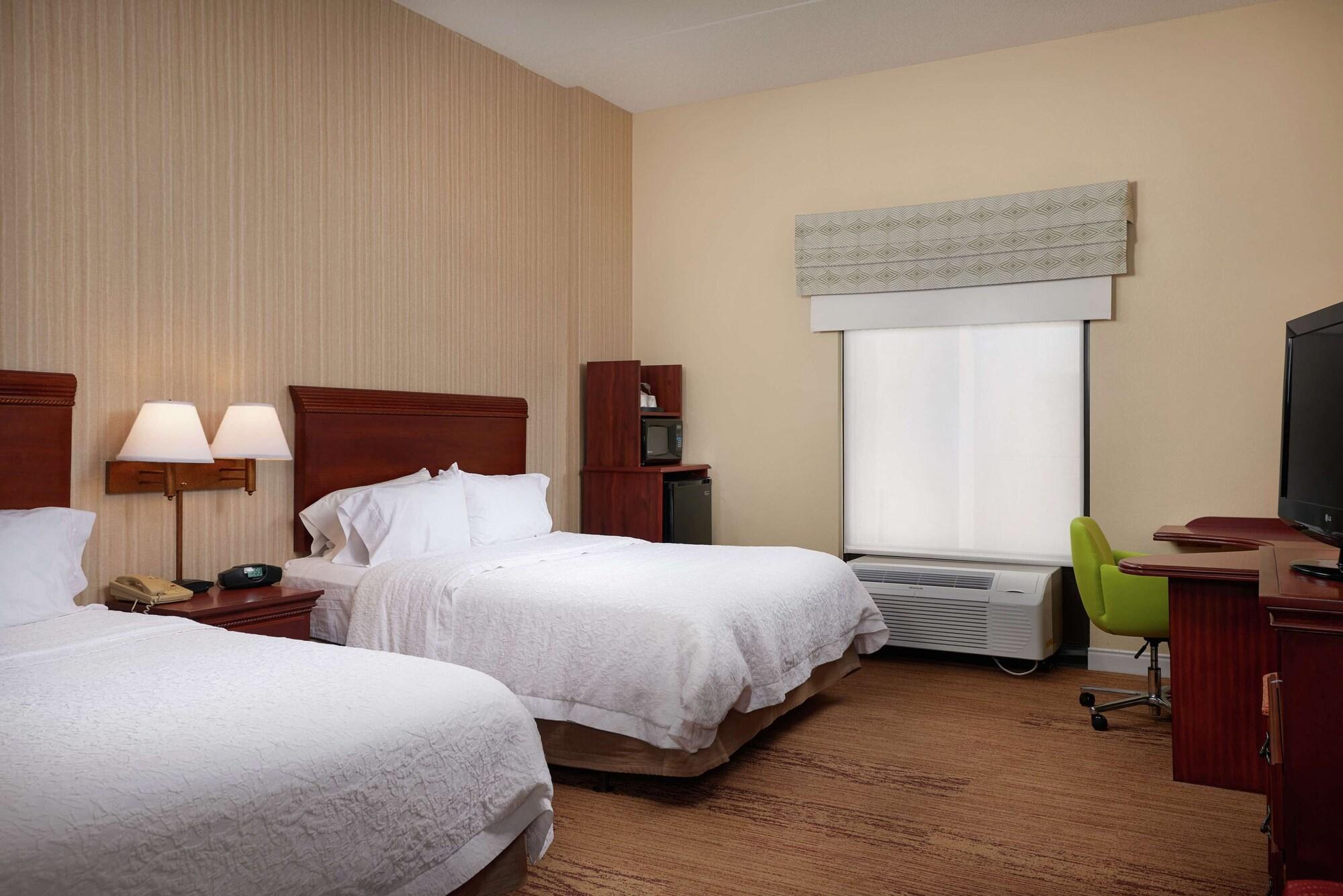 Hampton Hotel 3*
