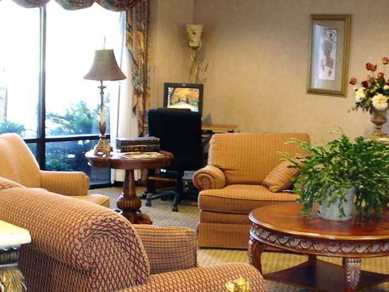 Hampton Hotel